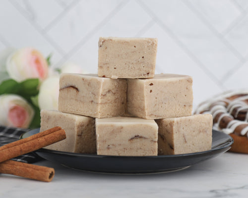Cinnamon Roll Fudge